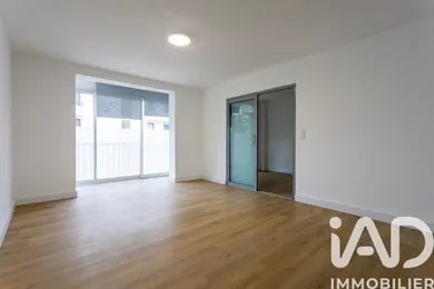 Apartment in Villeneuve-lès-Avignon (30400)