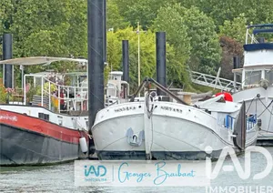 Péniche à Asnières-sur-Seine (92600)