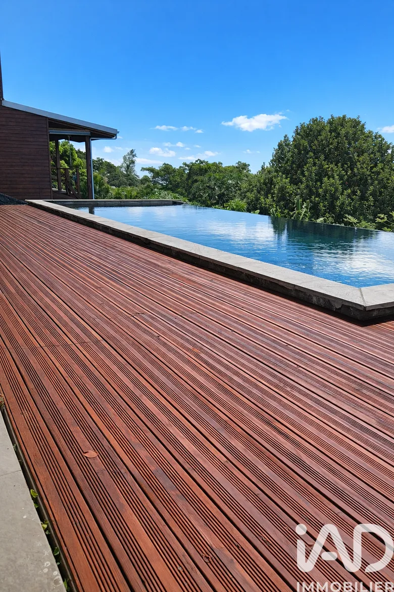 Maison 7 pièces 200 m² · à La Possession · 200 m² · 690 000 €