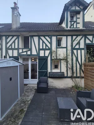 Village house in Saint-Jean-les-Deux-Jumeaux (77660)