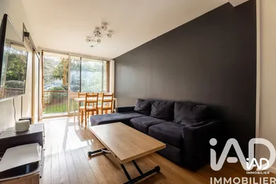 Apartment in Fontenay-le-Fleury (78330)