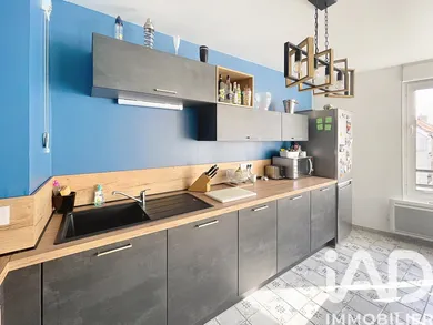 Apartment in Reims (51100)