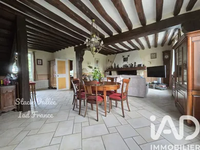 House in Les Baux-de-Breteuil (27160)