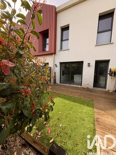 Appartement à Buchères (10800)