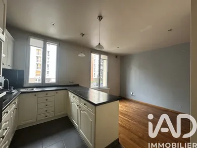 Appartement à Sèvres (92310)