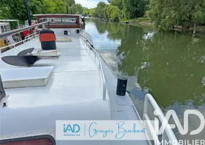Péniche à Poissy (78300)