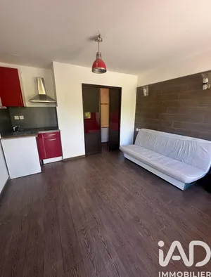 Appartement à SAINTE SAVINE (10300)
