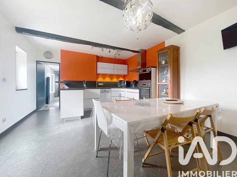 Maison 5 pièces 160 m² · à Truyes · 160 m² · 299 000 €
