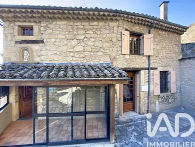 Maison de village à Grane (26400)