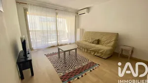 Apartment in Antibes (06160)