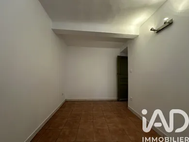 Apartment in Hyères (83400)