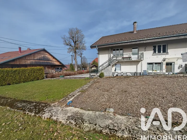 Appartement 4 pièces 105 m² · à Montlebon · 105 m² · 219 000 €