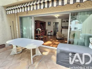 Apartment in Bandol (83150)