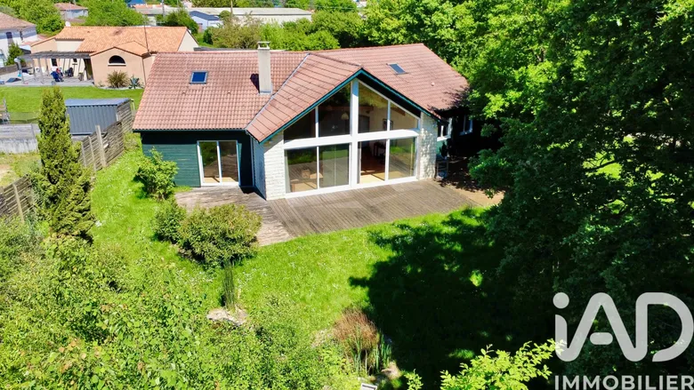 Maison 6 pièces 184 m² · à Essarts en Bocage · 184,1 m² · 299 990 €