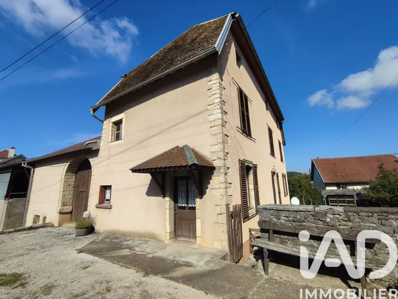 Maison 6 pièces 141 m² · à Cendrey · 141 m² · 200 000 €