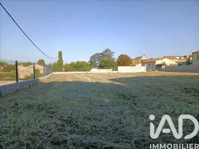 Building plot in Saint-Julien-de-Peyrolas (30760)