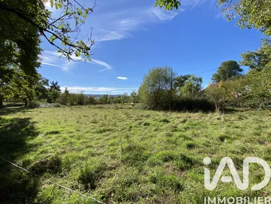 Terrain à bâtir à Saint-Laurent (23000)