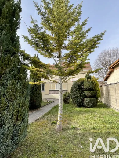 House in Troyes (10000)