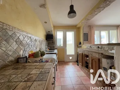 Appartement à Le Cannet-des-Maures (83340)