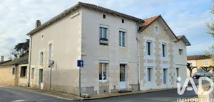 Village house in Nieuil-l'Espoir (86340)