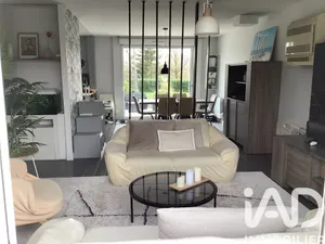 Pavillon à Saint-Hilliers (77160)