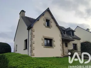 House in Maen Roch (35460)