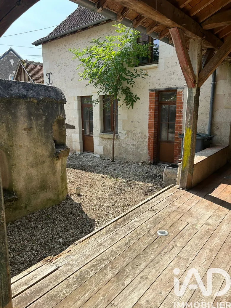 Maison 4 pièces 74 m² · à Descartes · 74 m² · 85 000 €