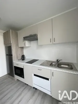 Studio in Saint-Julien-les-Villas (10800)