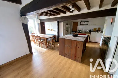 Maison de village à Chantrigné (53300)