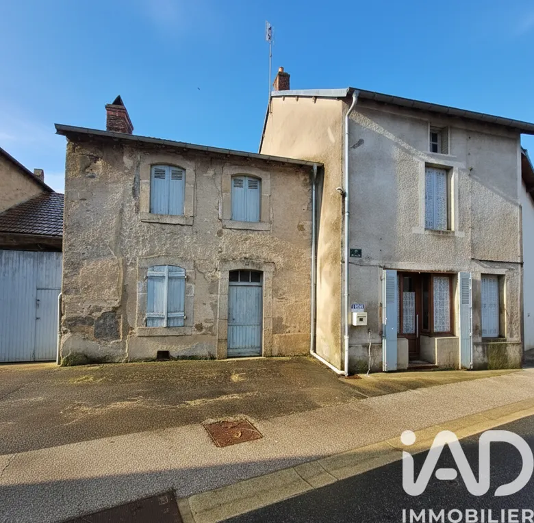 Maison 7 pièces 111 m² · à Saint-Clément · 111 m² · 56 000 €