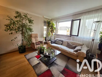 Apartment in Carrières-sur-Seine (78420)