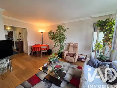 Apartment in Carrières-sur-Seine (78420)