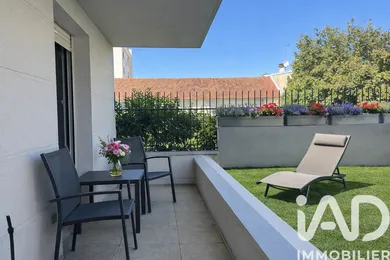 Duplex in Maisons-Alfort (94700)