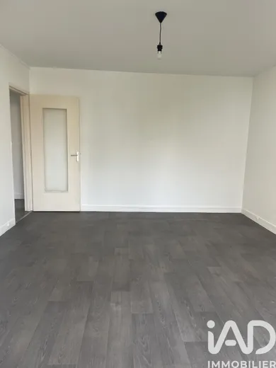 Apartment in Pontoise (95300)