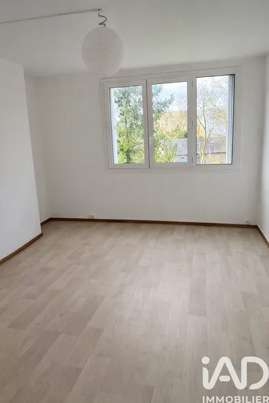 Apartment in Pithiviers (45300)