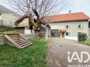 House in Saint-Pierre-de-Mésage (38220)