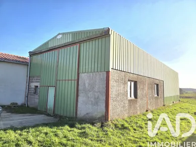 Grange à Mangiennes (55150)