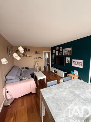 Apartment in Igny (91430)