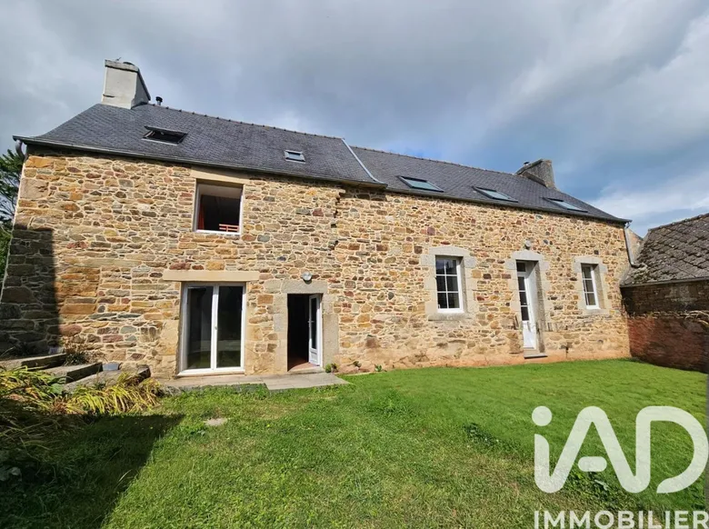 Maison 5 pièces 156 m² · à Guimaëc · 156 m² · 295 000 €