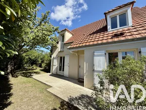 House in Sucy-en-Brie (94370)