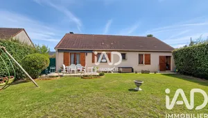 Detached house in La Ville-du-Bois (91620)
