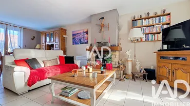 Detached house in La Ville-du-Bois (91620)