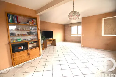 Apartment in Évry (91000)