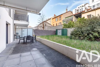 Apartment in Villeurbanne (69100)