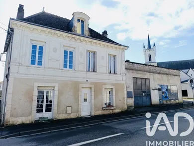 Townhouse in Valençay (36600)