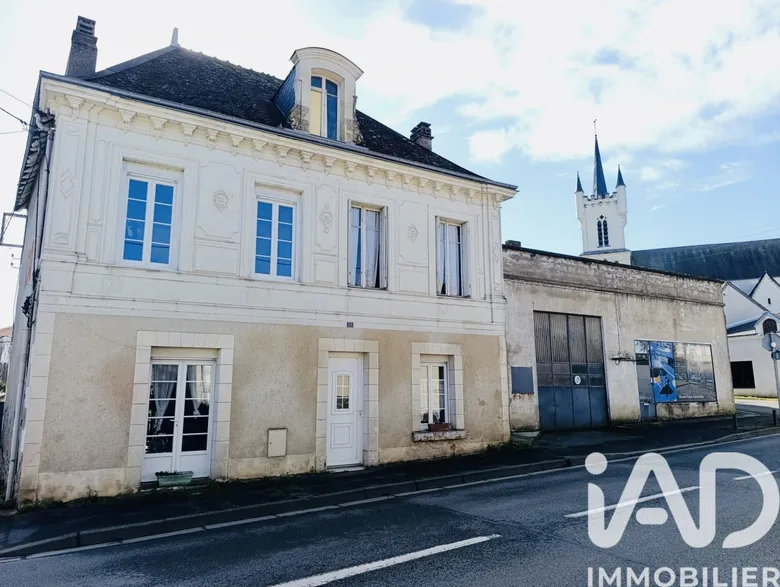 Maison 5 pièces 102 m² · à Valençay · 102 m² · 140 000 €