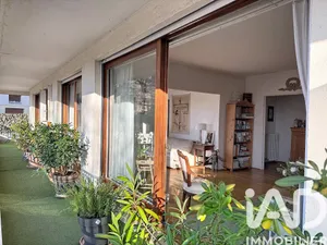 Apartment in Saint-Germain-en-Laye (78100)