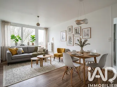 Apartment in Lys-lez-Lannoy (59390)