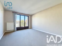 Apartment in Montreuil (93100)