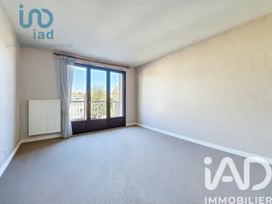 Apartment in Montreuil (93100)